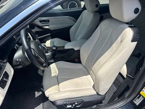 Used 2020 BMW 430i Coupe w/ Executive Package RWD image 14