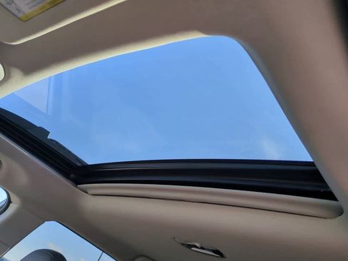 Used 2022 Subaru Outback Limited XT image 18