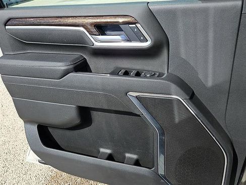 New 2026 GMC Sierra 2500 SLE image 14