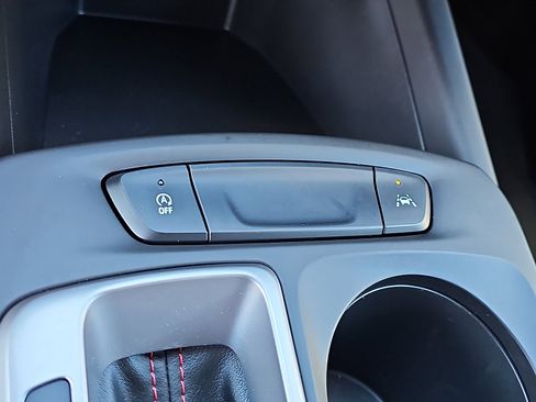 Used 2024 Chevrolet Trax RS image 23