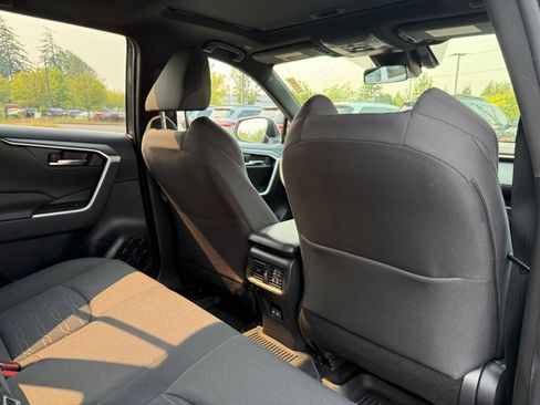 Used 2024 Toyota RAV4 SE w/ Weather & Moonroof Package AWD/4WD image 19