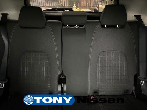 Used 2025 Honda HR-V LX image 18