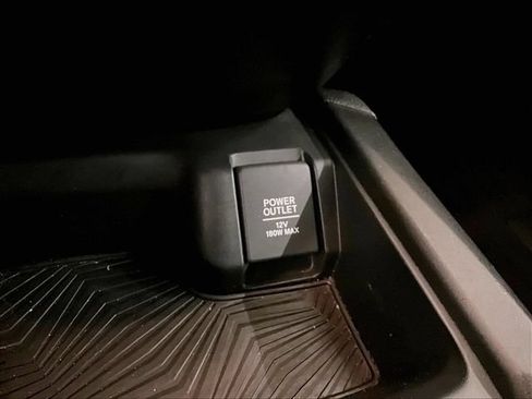 Used 2019 Honda CR-V LX image 32