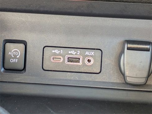 Used 2024 Nissan Sentra SV image 24