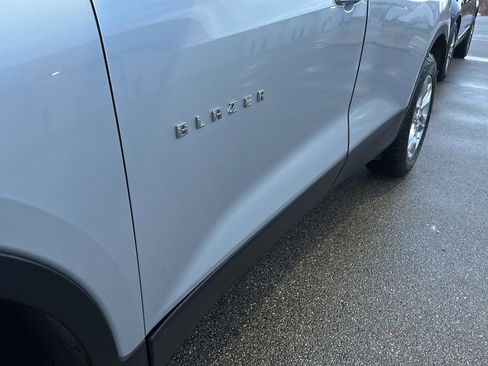 Used 2021 Chevrolet Blazer LT image 3