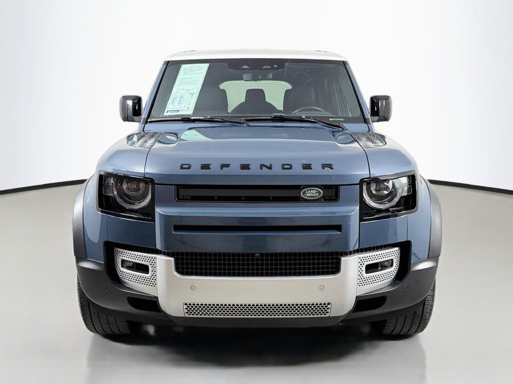 Used 2021 Land Rover Defender 110 SE AWD/4WD image 2