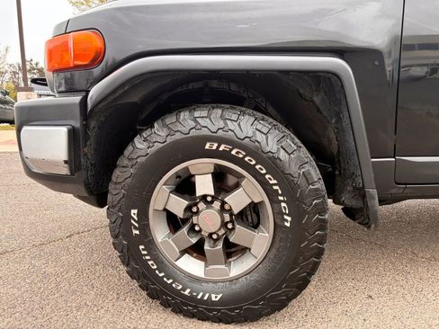 Used 2007 Toyota FJ Cruiser 4WD image 50