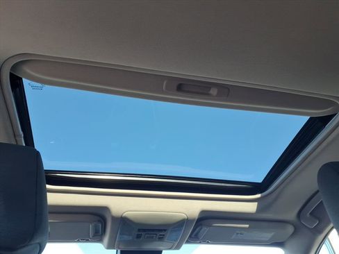 Used 2021 Toyota RAV4 XLE image 9