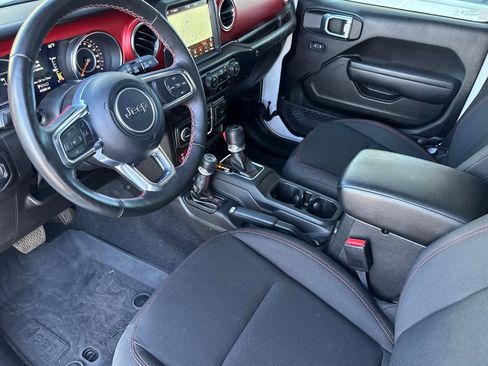 Used 2023 Jeep Wrangler Unlimited Rubicon w/ Cold Weather Group image 9