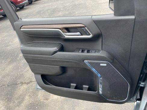 Used 2024 Chevrolet Silverado 1500 LT Trail Boss w/ LT Trail Boss Premium Package image 23