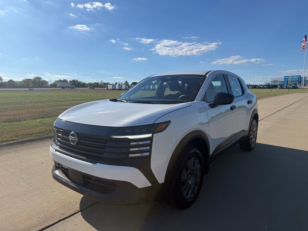 Used 2026 Nissan Kicks S FWD image 11