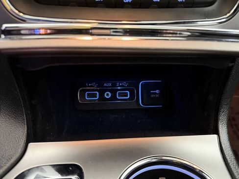 Used 2018 Jeep Grand Cherokee Limited AWD/4WD image 28