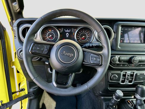 Used 2023 Jeep Wrangler Unlimited Sport AWD/4WD image 35