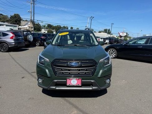 Used 2022 Subaru Forester Premium AWD/4WD image 2