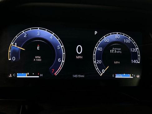 Used 2024 Jeep Grand Cherokee L Limited w/ Luxury Tech Group II image 18