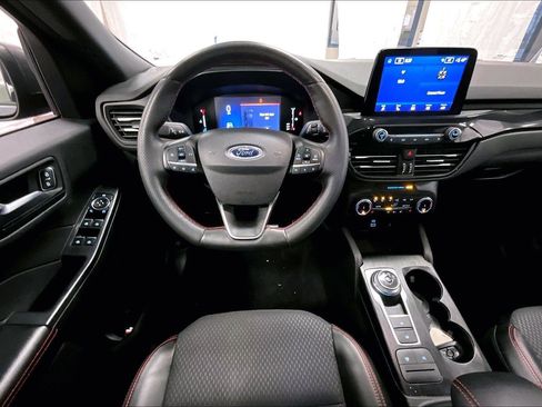 Used 2023 Ford Escape ST-Line image 5