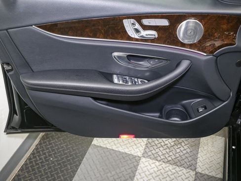 Used 2021 Mercedes-Benz E 350 4MATIC Sedan image 44