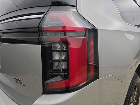 Used 2025 Nissan Armada SL w/ Captain's Chari Seat Package RWD image 19
