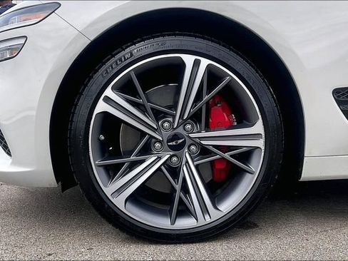 Certified 2025 Genesis G70 3.3T Advanced RWD image 8