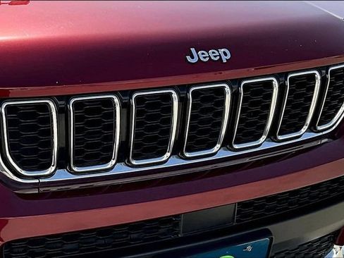 Used 2021 Jeep Grand Cherokee L Limited AWD/4WD image 34