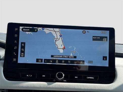 New 2025 Mitsubishi Outlander SE image 13