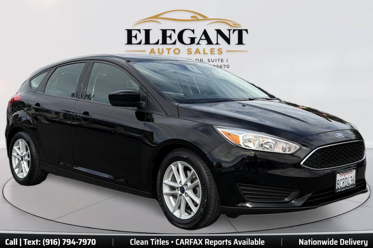 Used 2018 Ford Focus SE FWD image 2