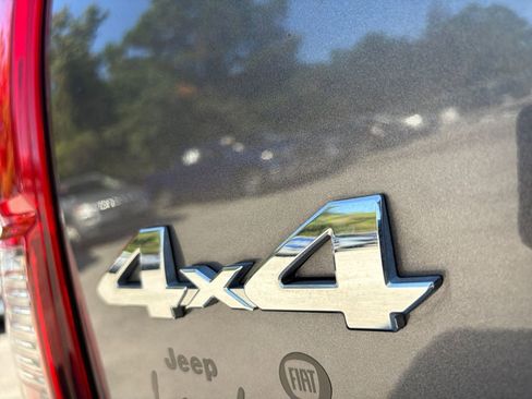 Used 2022 Toyota Tacoma SR5 image 12