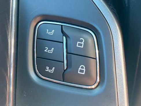 Used 2023 Ford F150 Lariat w/ Equipment Group 502A High AWD/4WD image 32