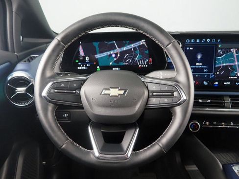 Used 2024 Chevrolet Equinox EV FWD LT w/ 2LT w/ LPO, All-Weather Mat Package image 17