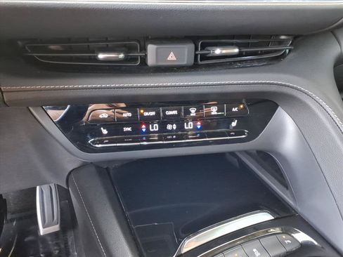 Used 2023 Buick Envision Preferred w/ Sport Touring Package AWD/4WD image 11