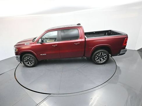 Used 2025 RAM 1500 Laramie AWD/4WD image 21