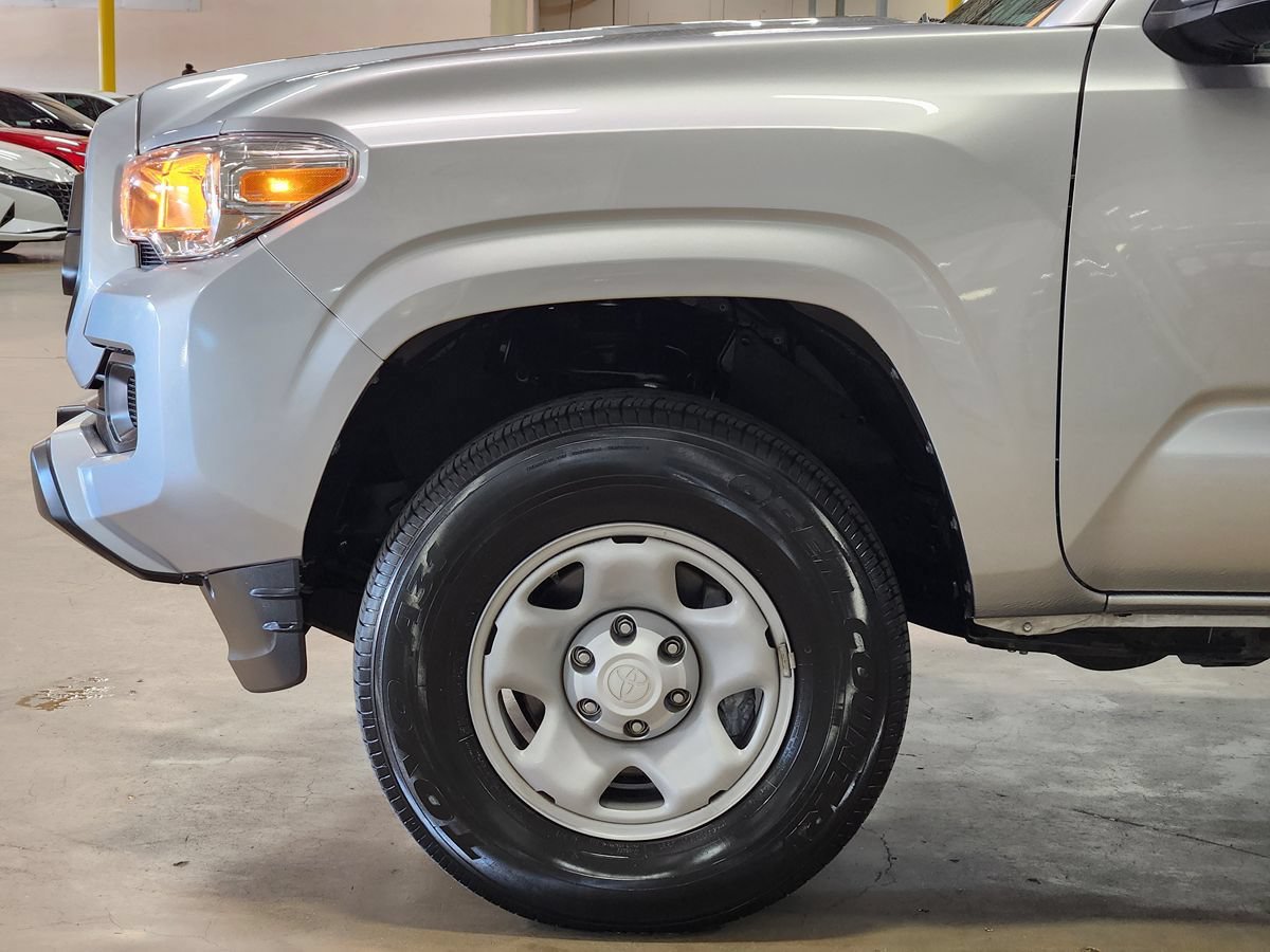 Used 2022 Toyota Tacoma SR w/ SR Convenience Package RWD image 5