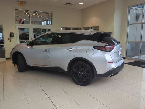 Used 2023 Nissan Murano SL w/ SL Moonroof Package image 3