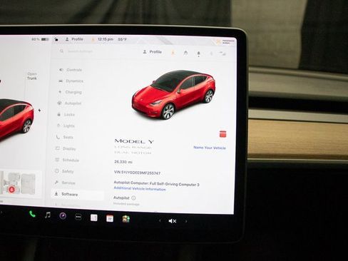 Used 2021 Tesla Model Y Long Range image 33