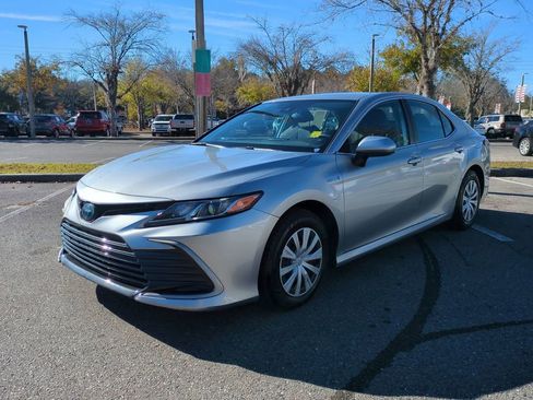 Certified 2021 Toyota Camry LE image 2
