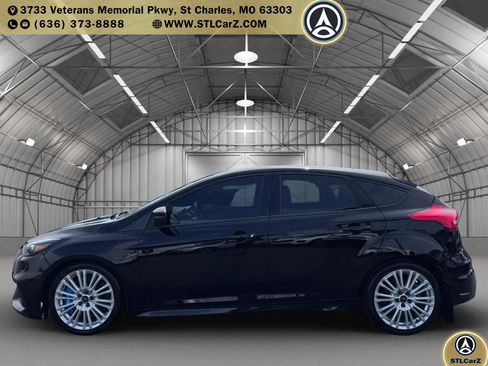 Used 2017 Ford Focus RS AWD/4WD image 6