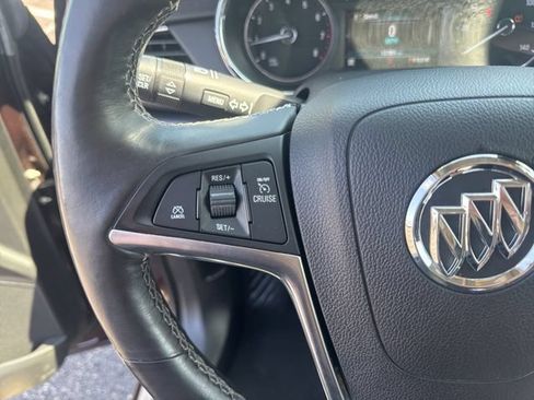 Used 2017 Buick Encore Essence FWD image 19
