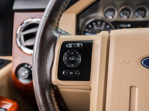 Used 2015 Ford F350 King Ranch image 29