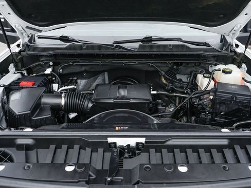 Used 2024 Chevrolet Silverado 3500 LT w/ Convenience Package image 11