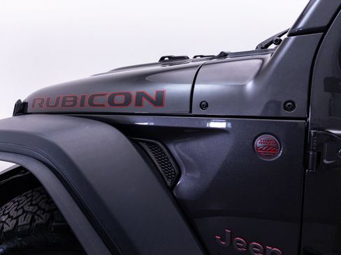 Used 2022 Jeep Wrangler Unlimited Rubicon w/ Xtreme Recon 35" Tire Package AWD/4WD image 3