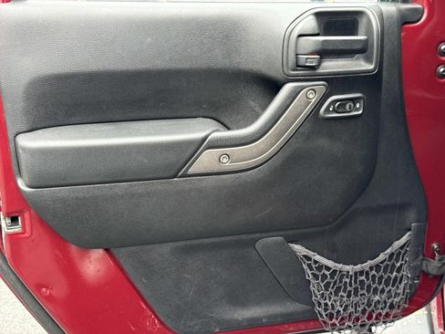 Used 2012 Jeep Wrangler Sport AWD/4WD image 19