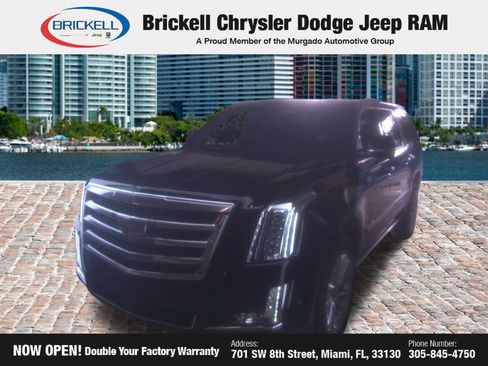Used 2019 Cadillac Escalade ESV Luxury RWD image 2