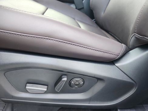 New 2026 Ford Explorer Platinum image 25