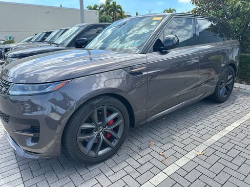 Used 2024 Land Rover Range Rover Sport Dynamic SE AWD/4WD image 1