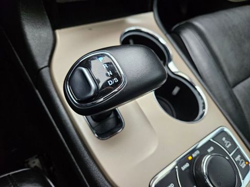 Used 2014 Jeep Grand Cherokee Summit image 23