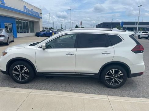 Used 2018 Nissan Rogue SL w/ Premium Package AWD/4WD image 5