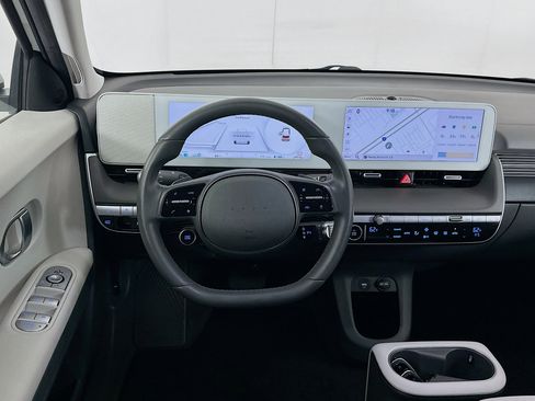 Used 2024 Hyundai Ioniq 5 SEL image 17