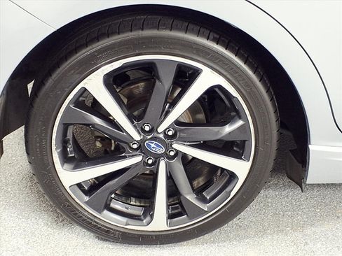 Used 2021 Subaru Impreza 2.0i Sport image 3