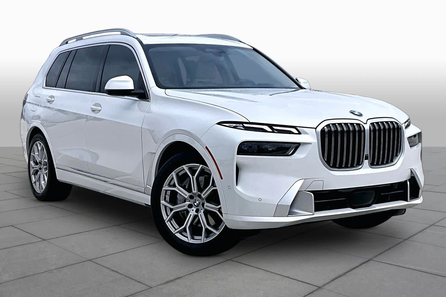 Used 2026 BMW X7 xDrive40i AWD/4WD image 2