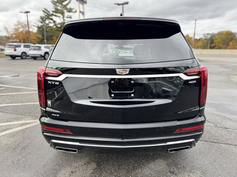 Used 2024 Cadillac XT6 Premium Luxury w/ Technology Package image 6